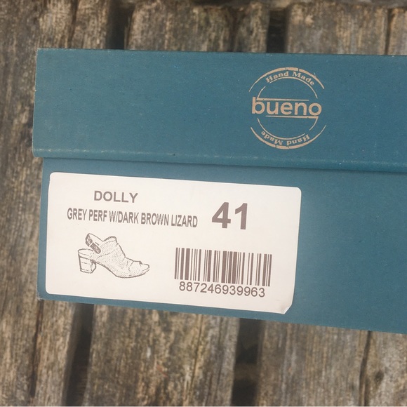 Bueno Leather Block Heel Sandal - Picture 8 of 8